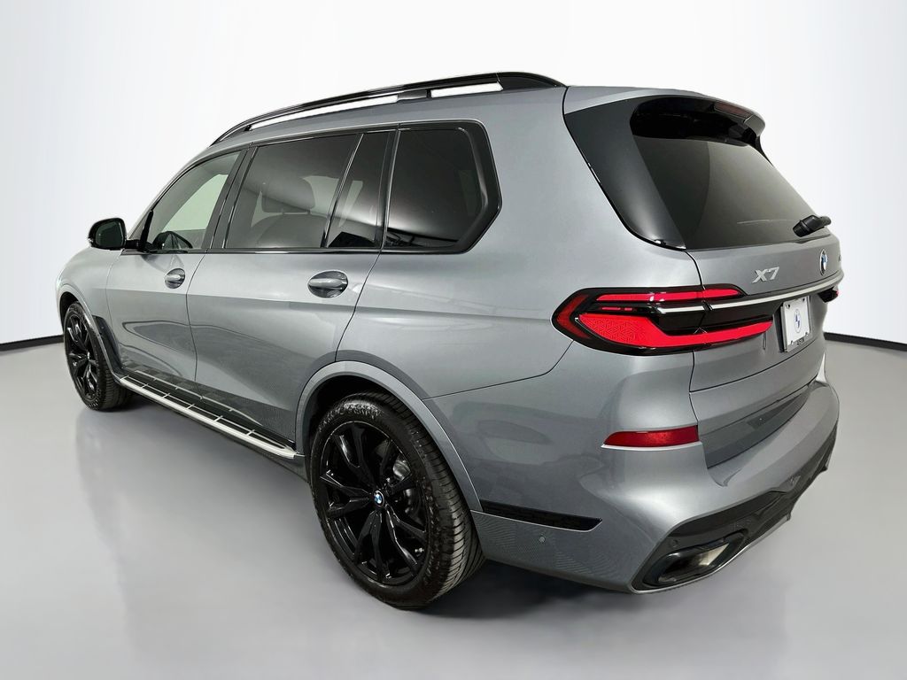 Thumbnail: 2023 BMW X7 - 7