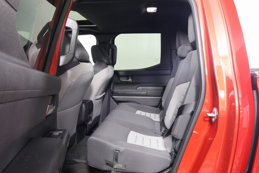 2025 Toyota Tacoma TRD Off-Road 6