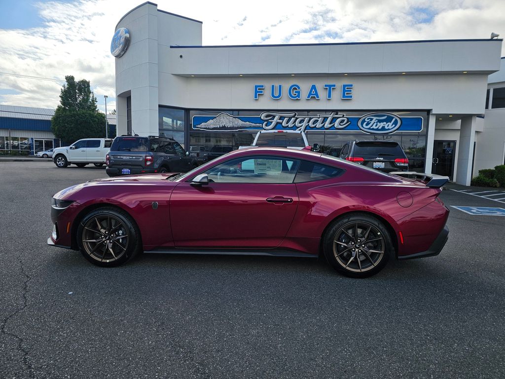 2025 Ford Mustang Dark Horse Fastback RWD