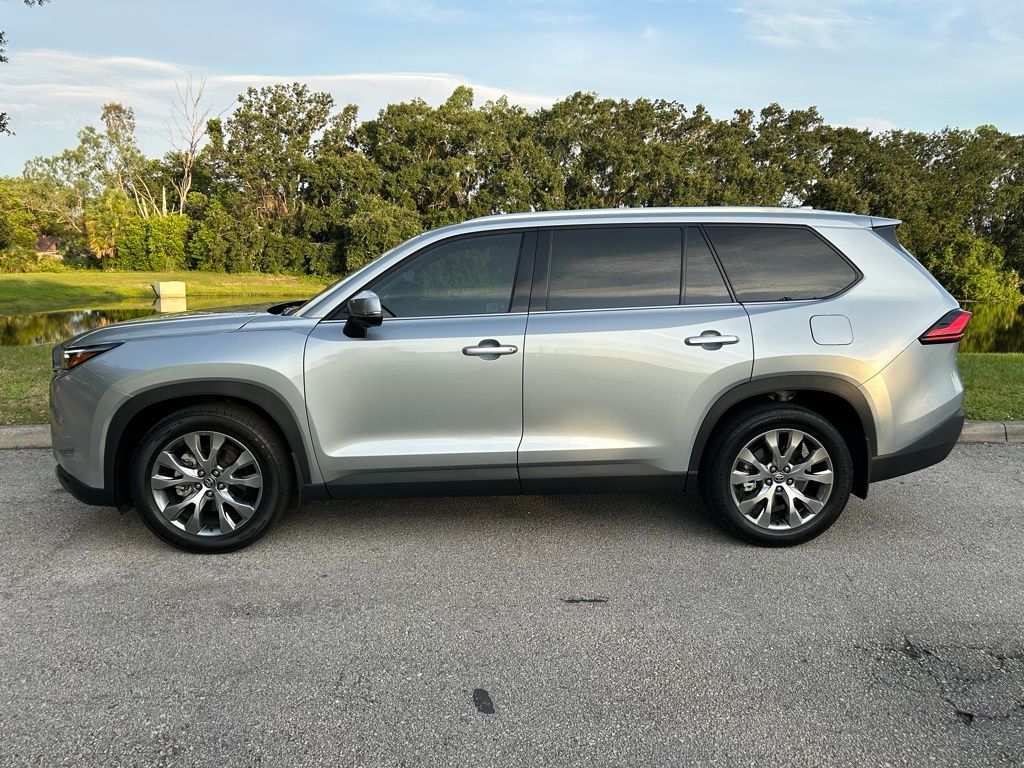 Thumbnail: 2024 Toyota Grand Highlander - 2