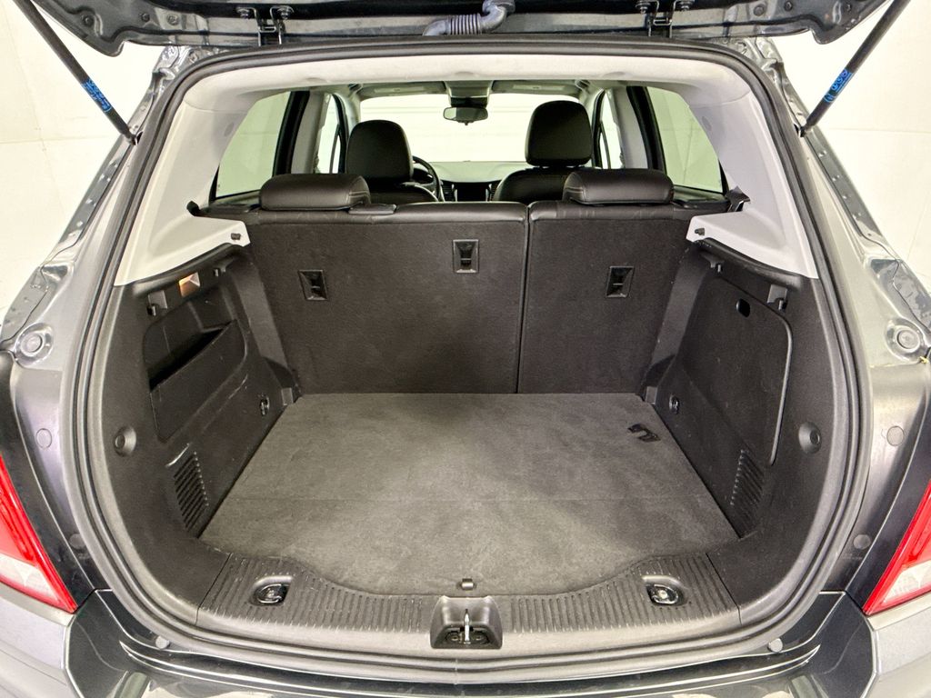 Thumbnail: 2019 Chevrolet Trax - 26