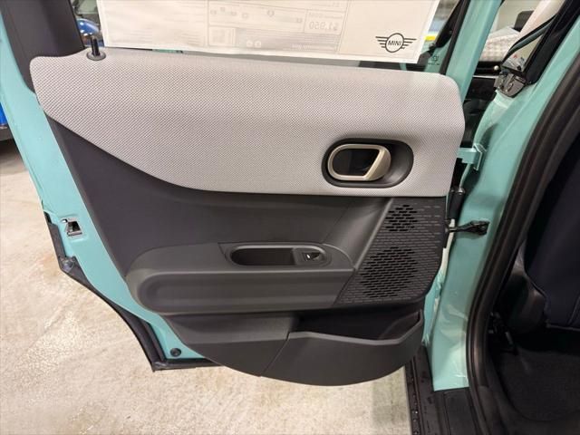 Thumbnail: 2026 MINI Cooper - 19