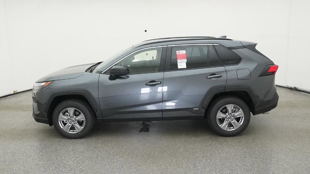 Thumbnail: 2025 Toyota RAV4 - 22