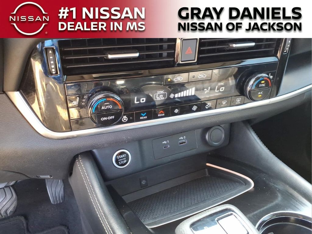 Used 2023 Nissan Rogue SUV