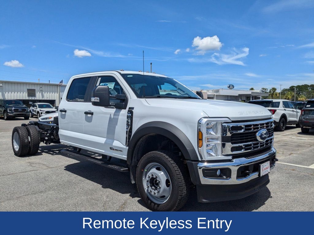 2025 Ford F-550 Super Duty 