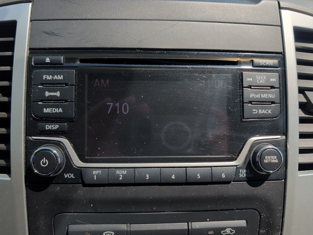 Used 2018 White Nissan SV image 9