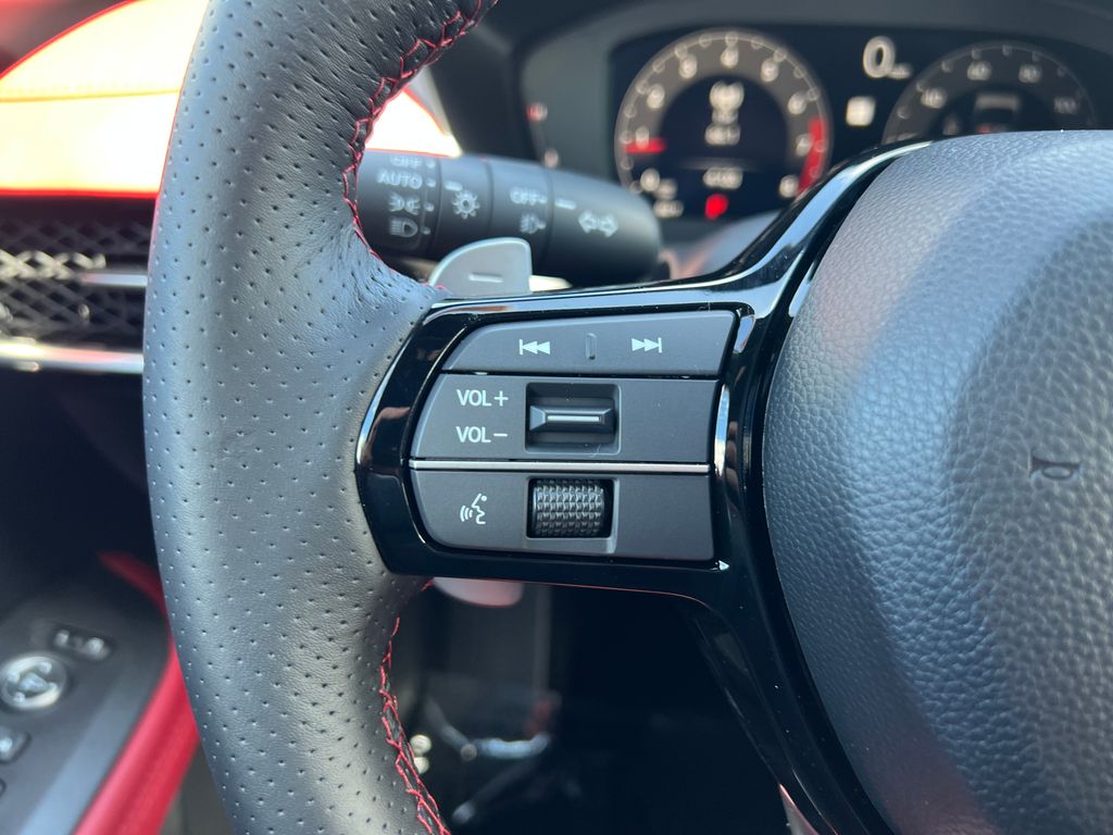 Thumbnail: 2025 Acura ADX - 21