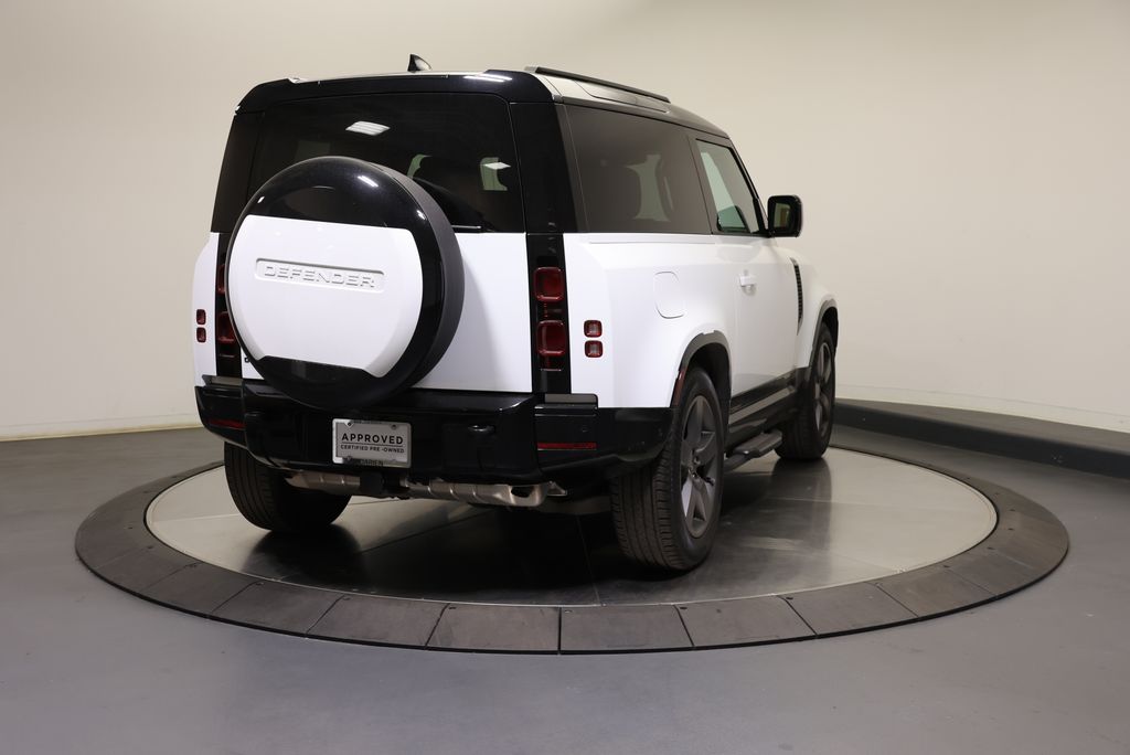 Thumbnail: 2025 Land Rover Defender - 4