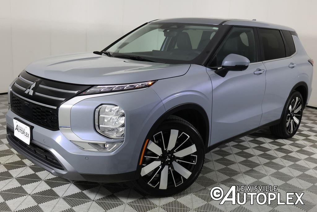 Moonstone Gray Metallic 2025 Mitsubishi Outlander SE FWD SUV / Crossover Front-Wheel Drive Continuously Variable Transmission