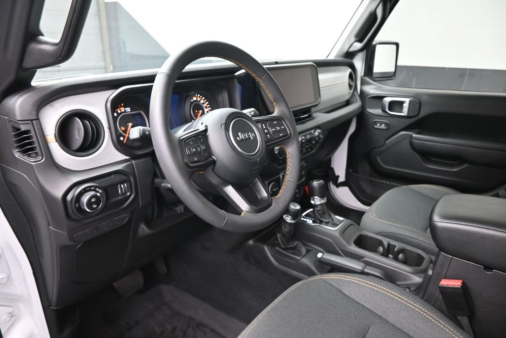Used 2024 Jeep Gladiator Truck