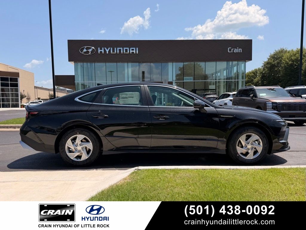Carbon Blue 2026 Hyundai Sonata Sedan Front-Wheel Drive 8-Speed Automatic