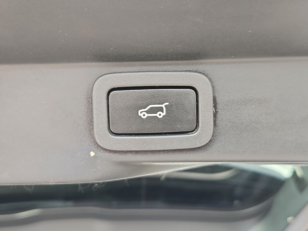 Thumbnail: 2015 Land Rover Range Rover Sport - 30