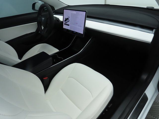 Thumbnail: 2019 Tesla Model 3 - 18