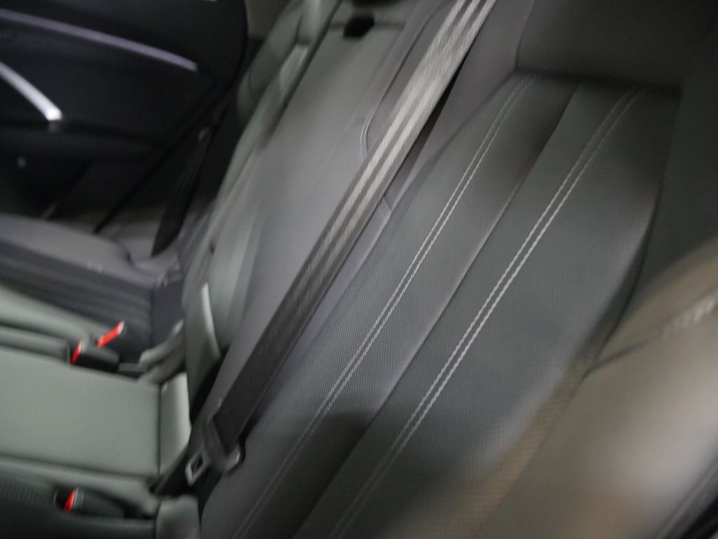 Thumbnail: 2025 Audi Q5 - 23