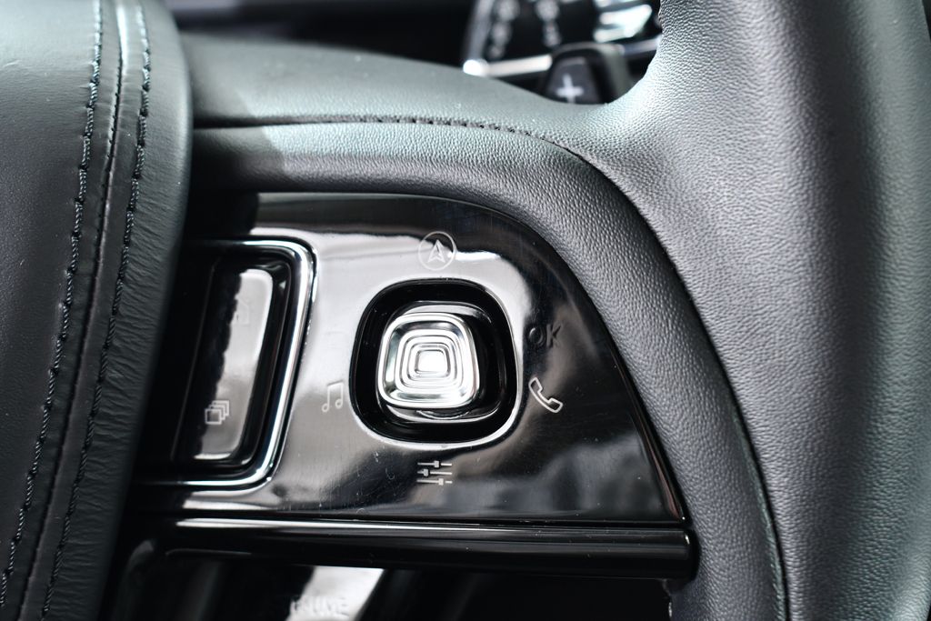 Used 2022 Gray Lincoln Standard image 33