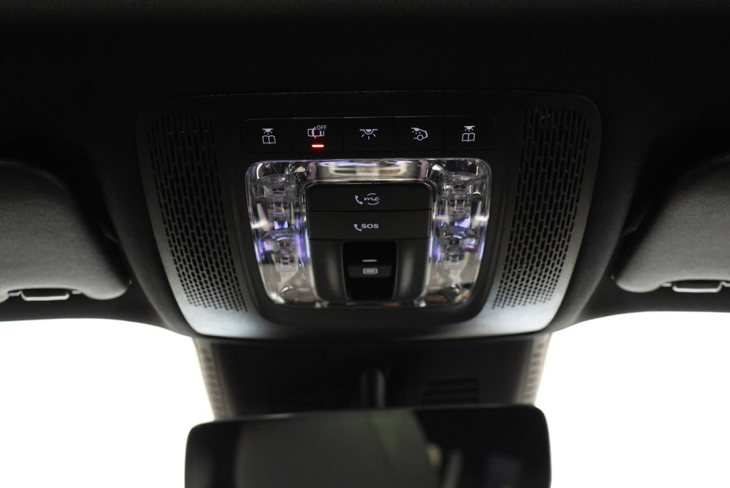 Thumbnail: 2025 Mercedes-Benz EQB - 16