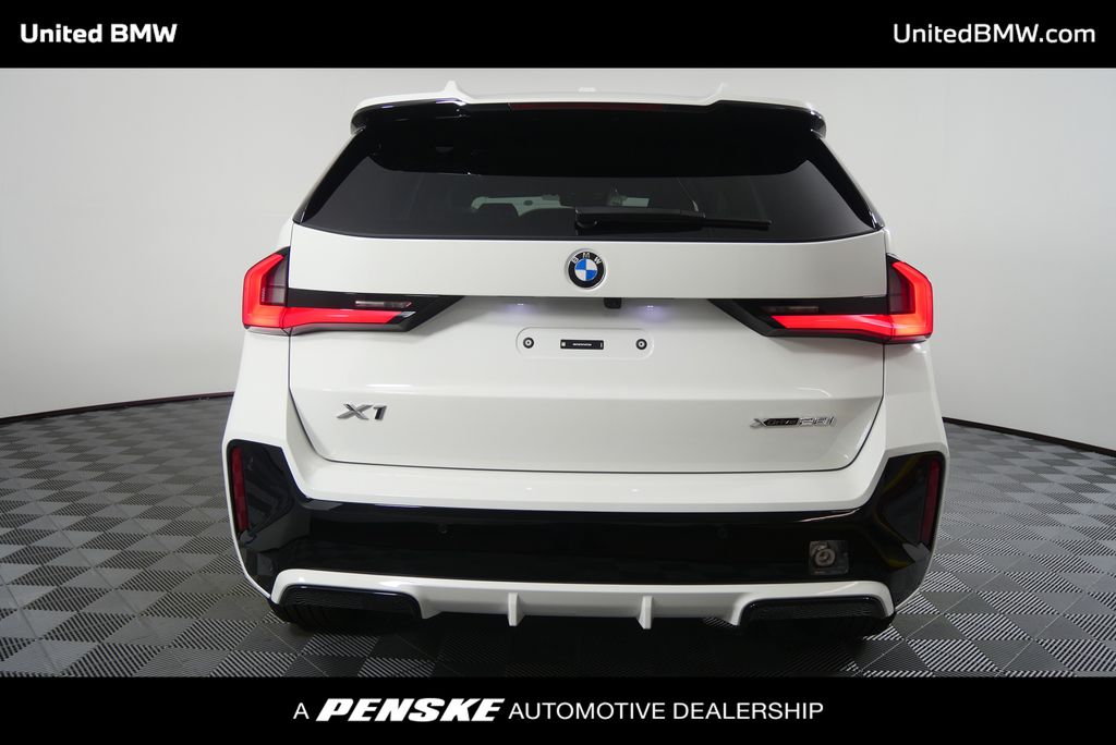 Thumbnail: 2026 BMW X1 - 4