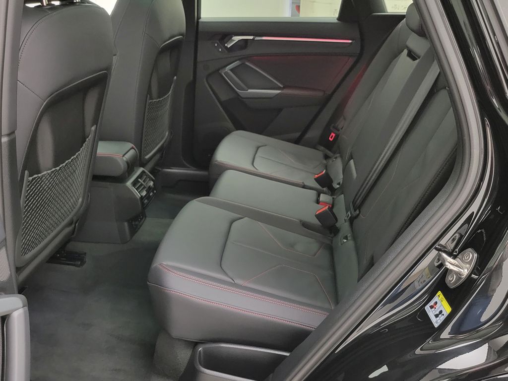 Thumbnail: 2025 Audi Q3 - 23