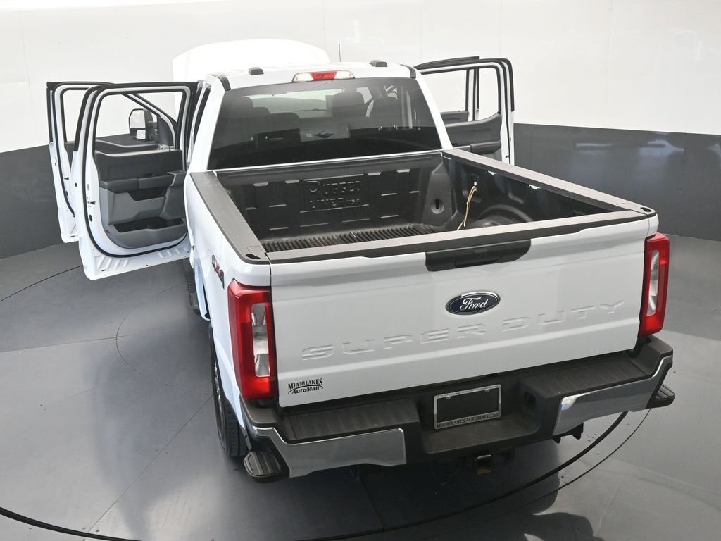 Used 2025 Oxford White Ford XLT image 72