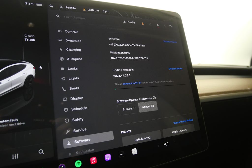 Thumbnail: 2023 Tesla Model 3 - 21