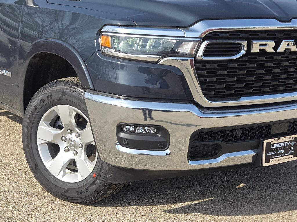 View vehicle photo 3