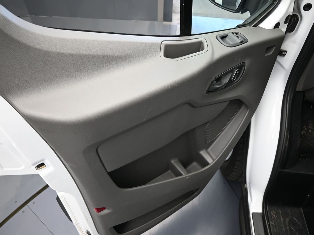 Used 2023 Oxford White Ford XLT image 15