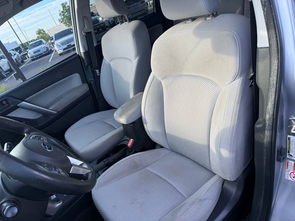 Thumbnail: 2017 Subaru Forester - 8