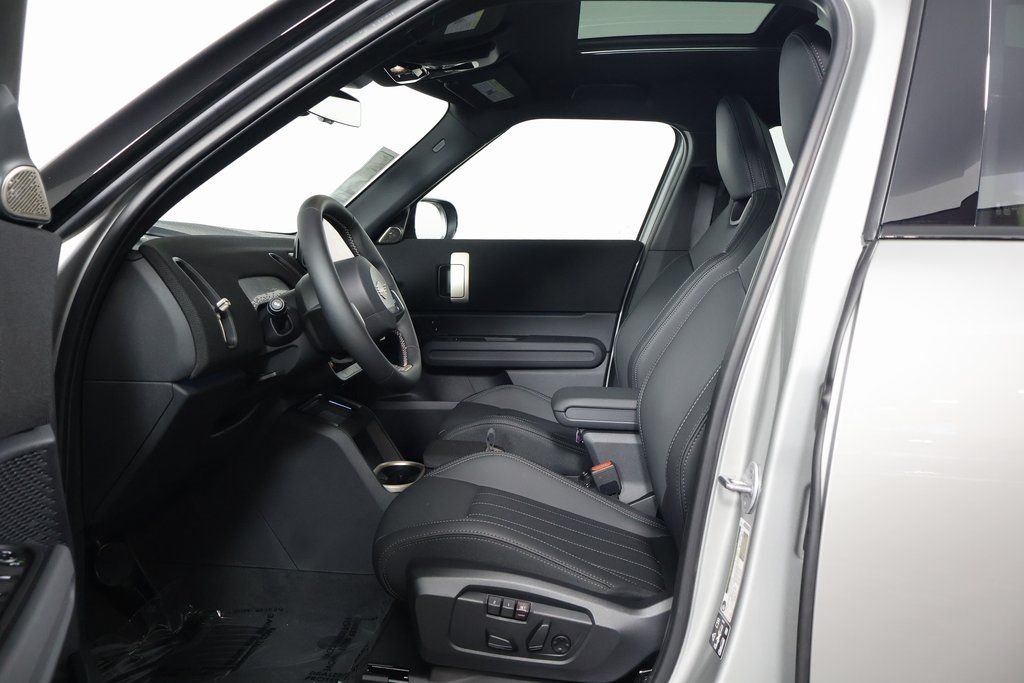 Thumbnail: 2027 MINI Cooper Countryman - 5