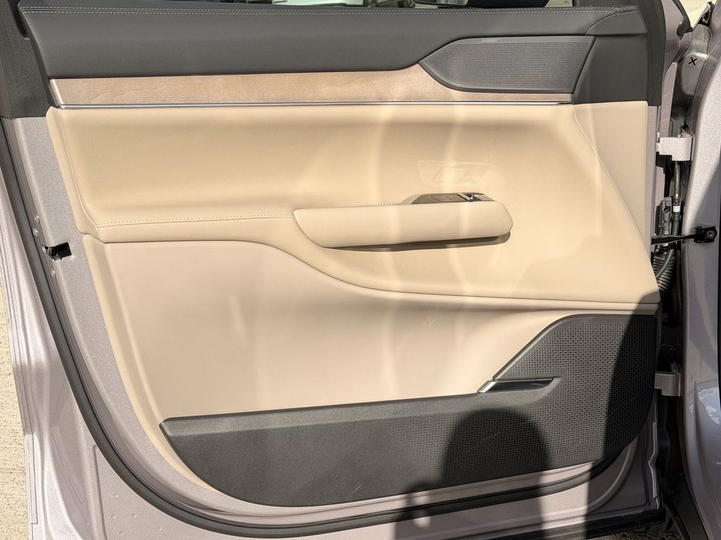 New 2026 Silver Volvo  image 10