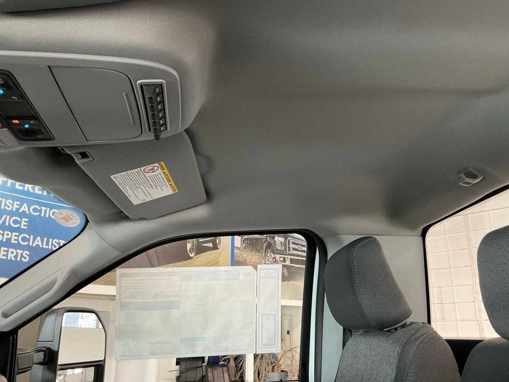 2025 Ford F-350SD  photo