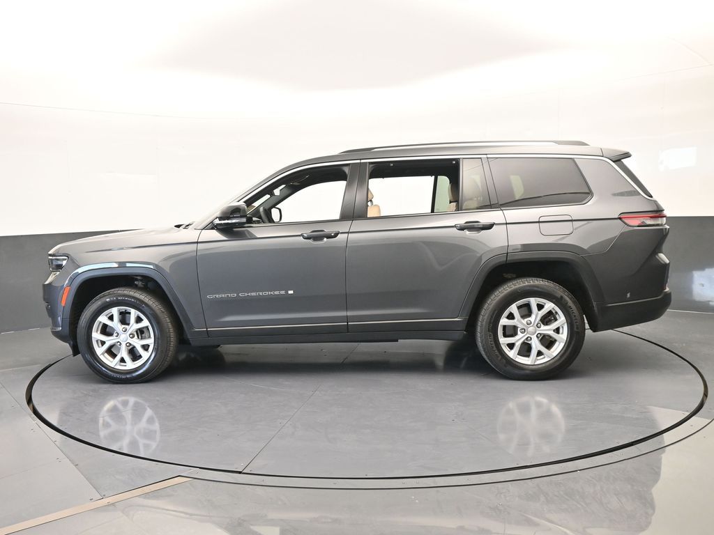 Used 2023 Baltic Gray Metallic Clearcoat Jeep Limited image 3