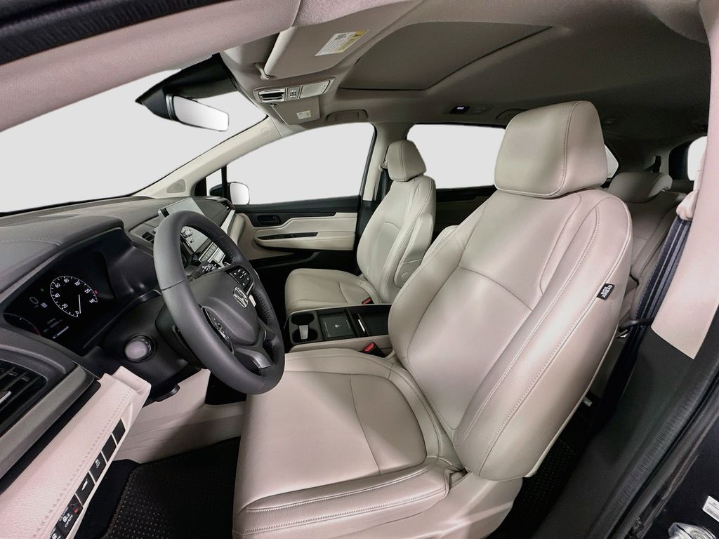 Thumbnail: 2026 Honda Odyssey - 15