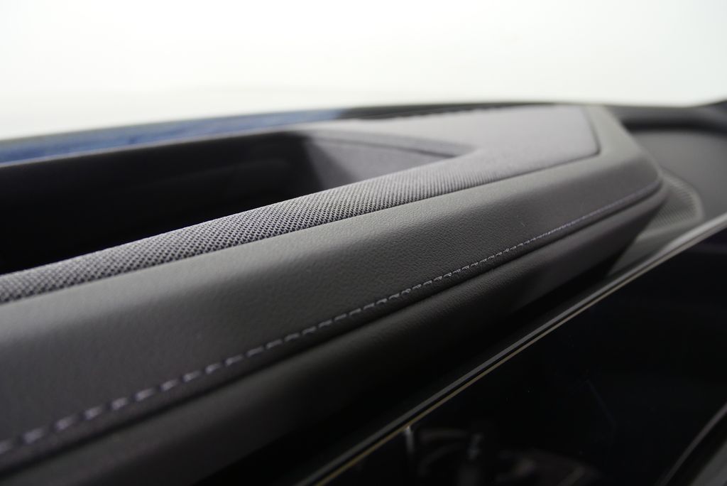 Thumbnail: 2026 BMW 7 Series - 20