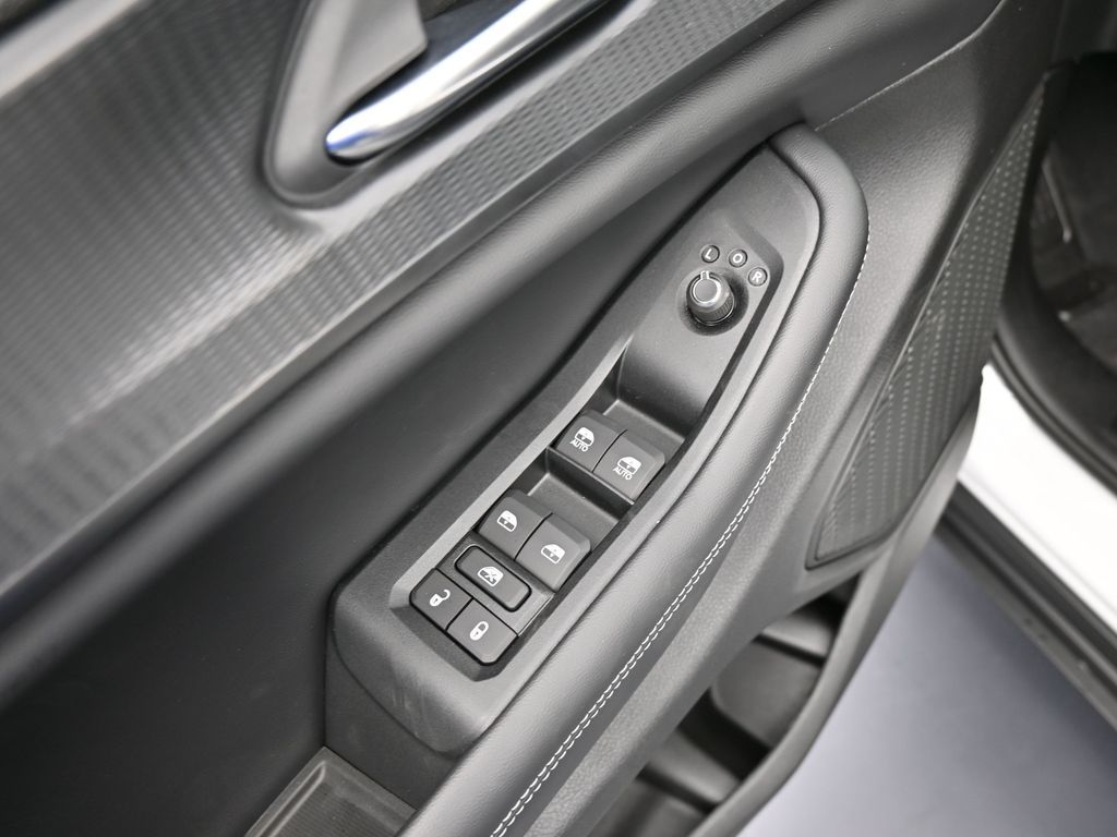 New 2026 Bright White Clearcoat Jeep Laredo image 14