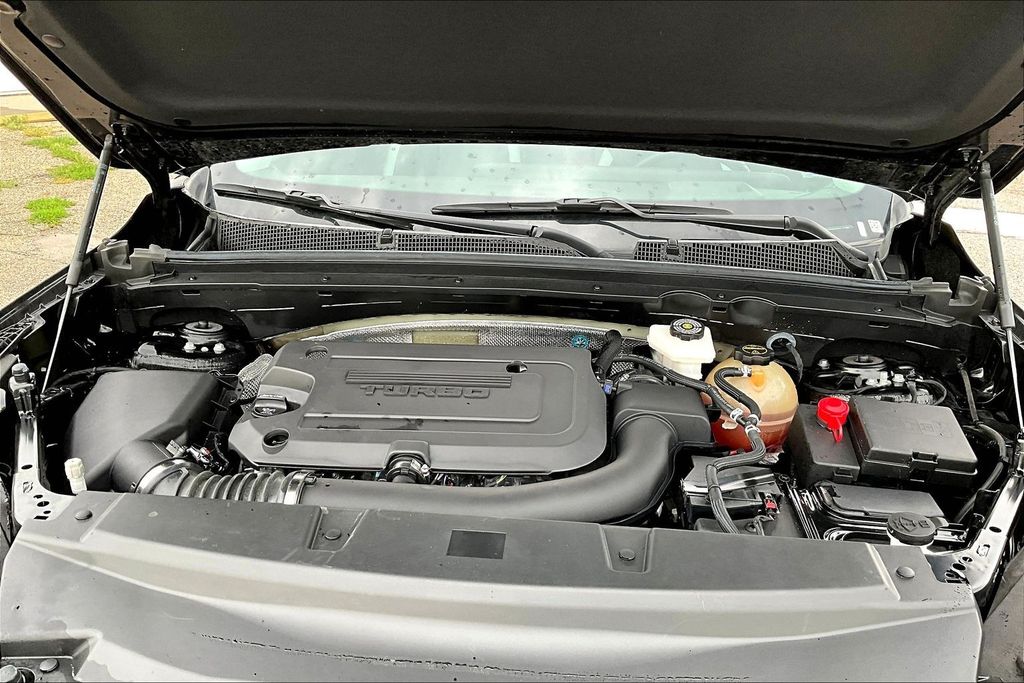 Used 2025 Buick Envision SUV