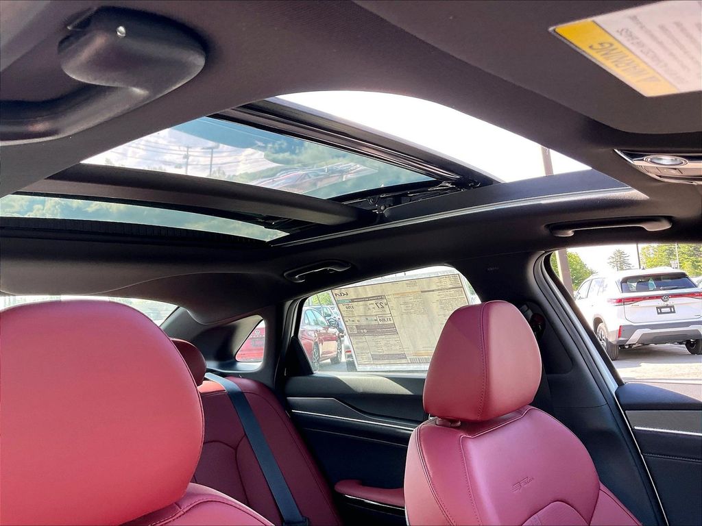 2026 Kia K5 — photo 18