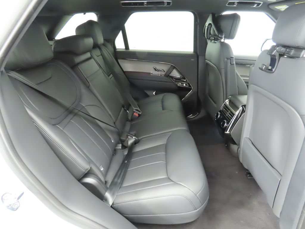 2025 Land Rover Range Rover Sport Dynamic 23