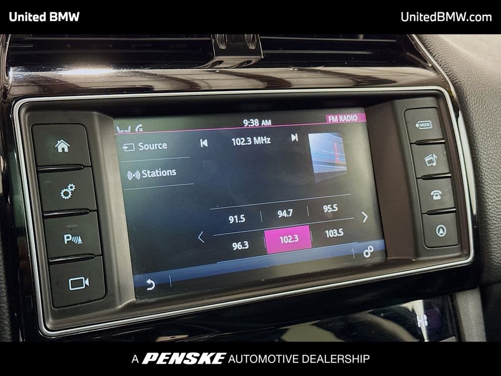 Thumbnail: 2018 Jaguar F-Pace - 8