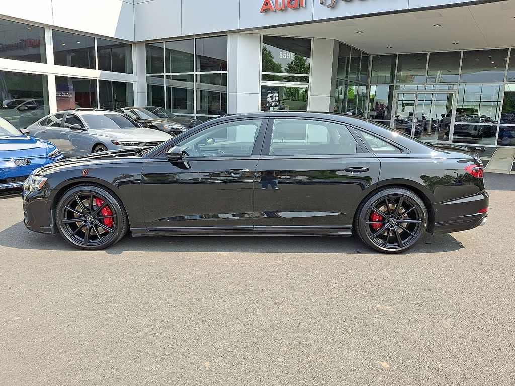 2022 Audi S8 4.0T 7