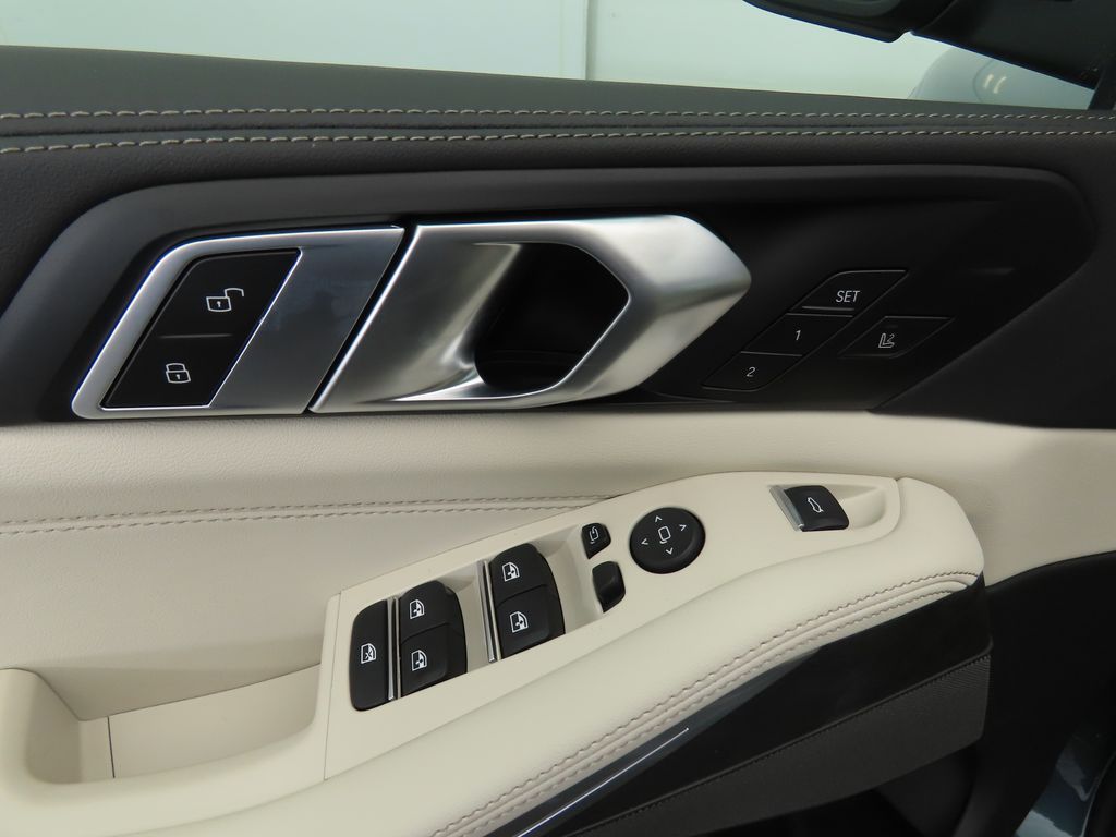 Thumbnail: 2026 BMW X5 - 23