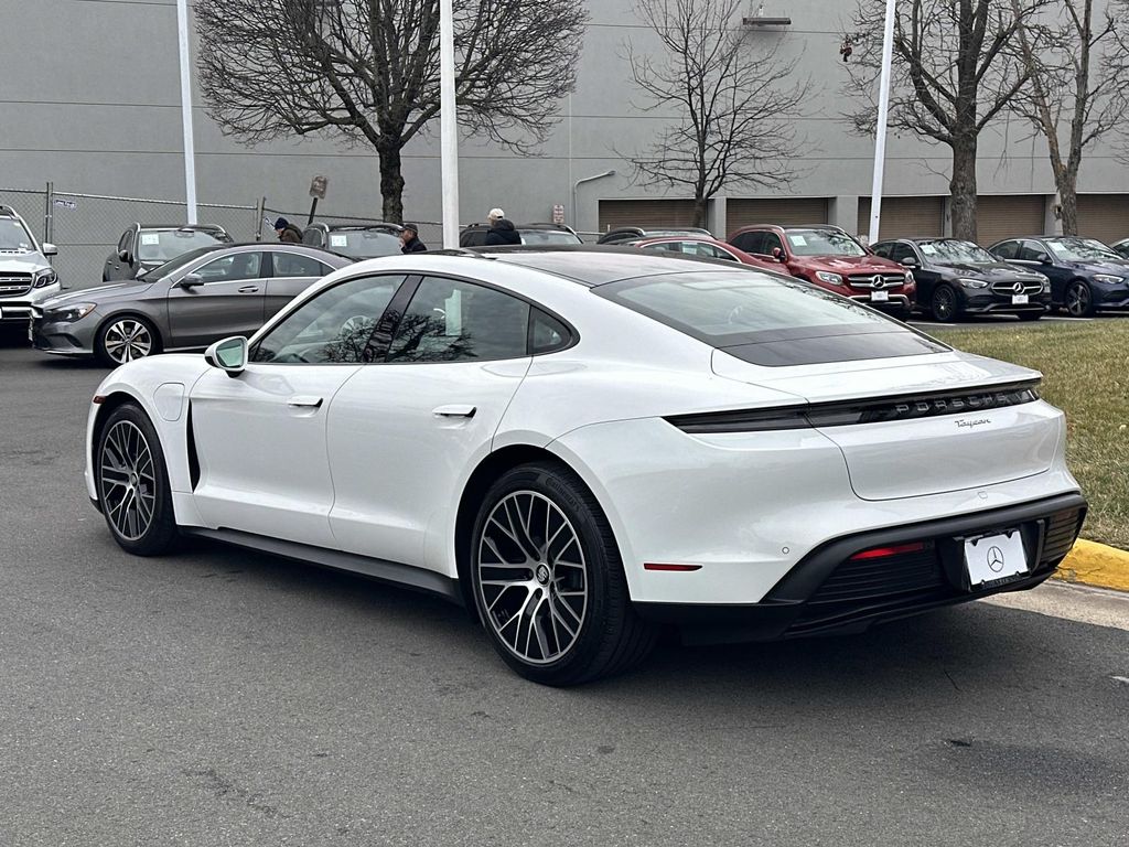 Thumbnail: 2021 Porsche Taycan - 13