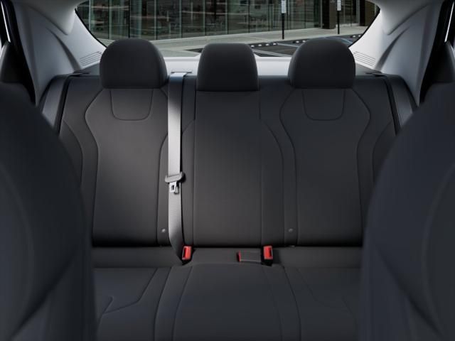 2025 Hyundai Elantra SE 12