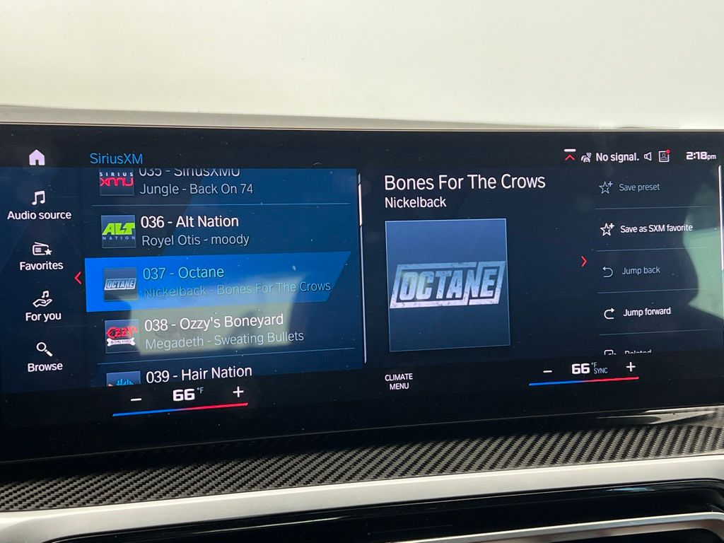 Thumbnail: 2024 BMW M4 - 18