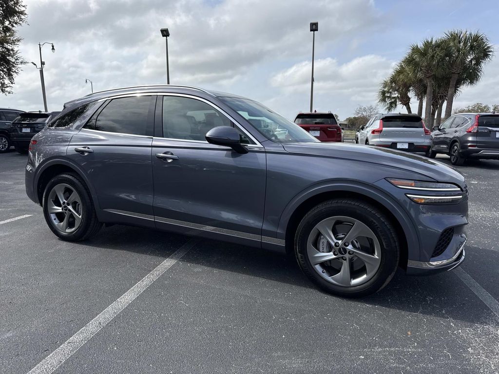2026 Genesis GV70 2.5T Standard AWD
