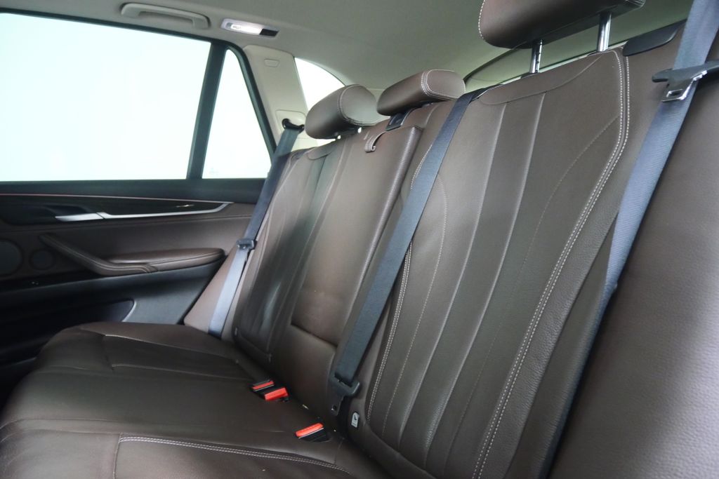 Thumbnail: 2015 BMW X5 - 13