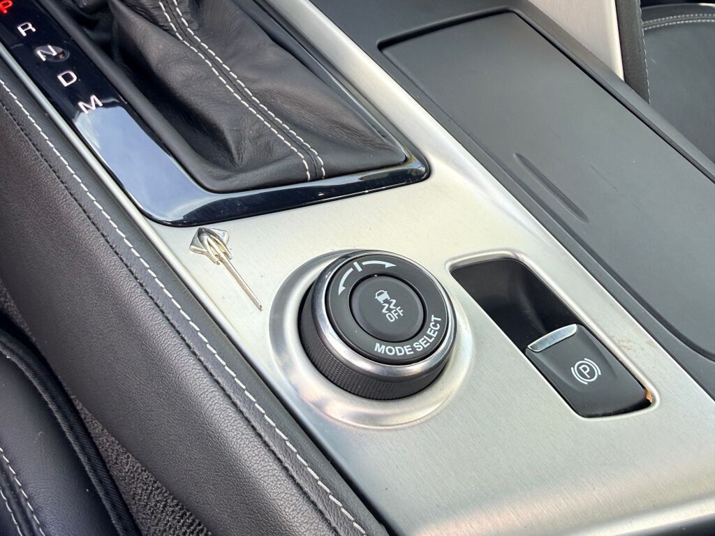 Thumbnail: 2015 Chevrolet Corvette - 21