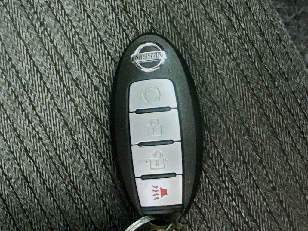 Used Car 2021 Nissan Rogue  Sv For Sale Under $20,000 In Austin, Texas