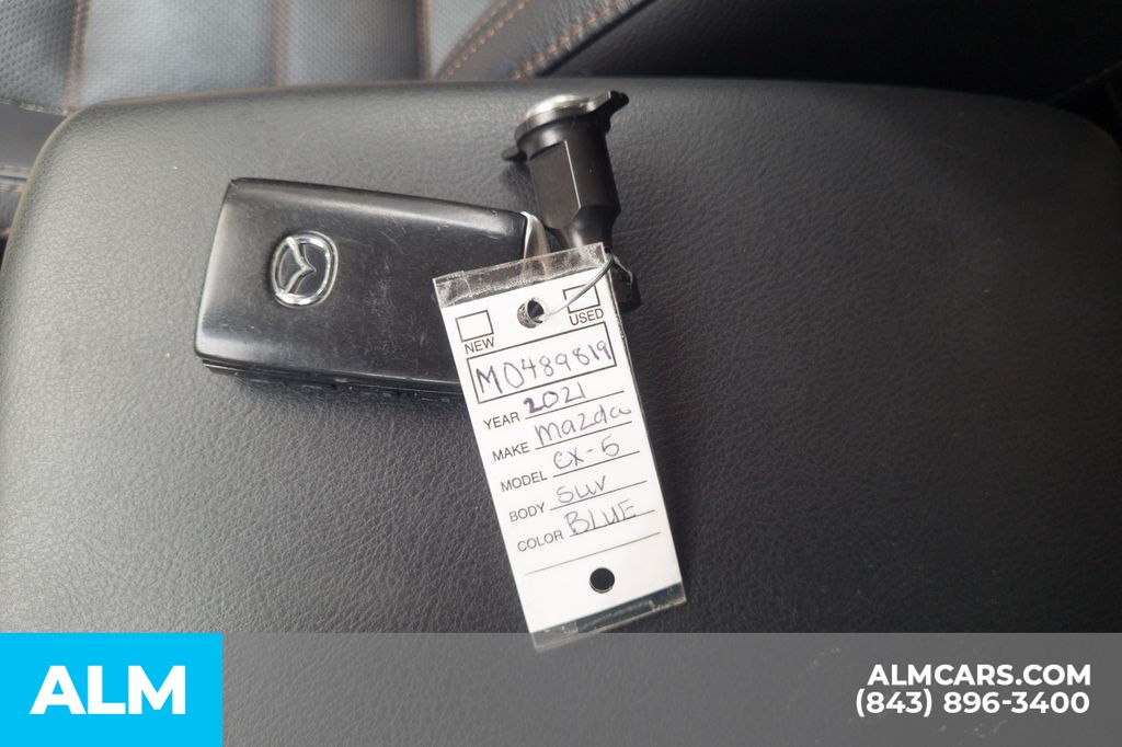 Used 2021 Blue Mazda Touring image 17