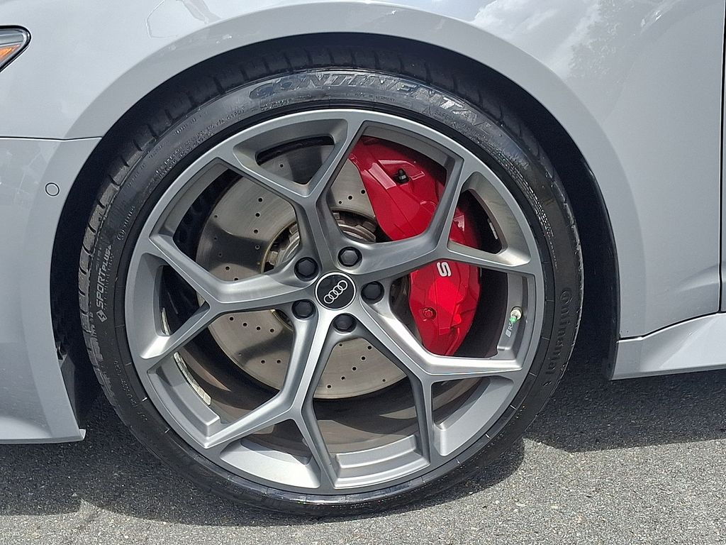 Thumbnail: 2026 Audi RS 6 - 8