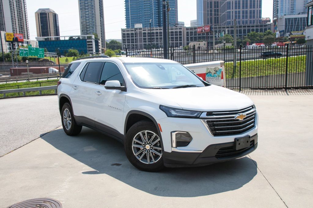 Summit White 2023 Chevrolet Traverse SUV / Crossover Four-Wheel Drive 9-Speed Automatic